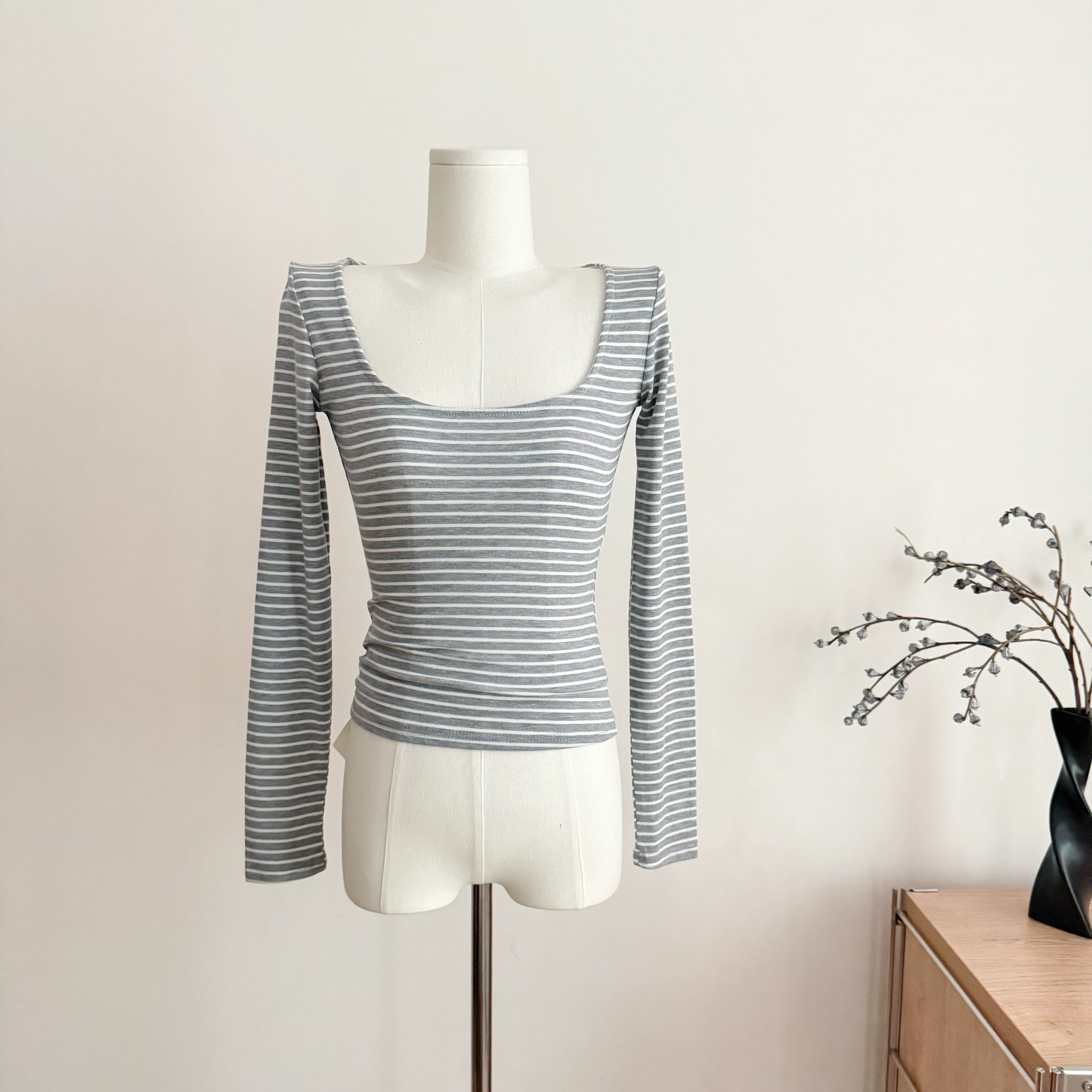 Women’s Lyocell Striped Large U-Neck Slim T-Shirt Summer Top