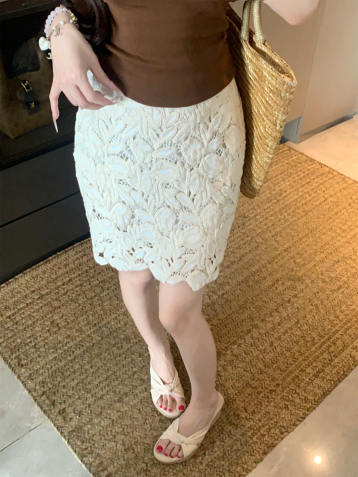 French Style Embroidered Lace A-Line Mini Skirt - Image 3