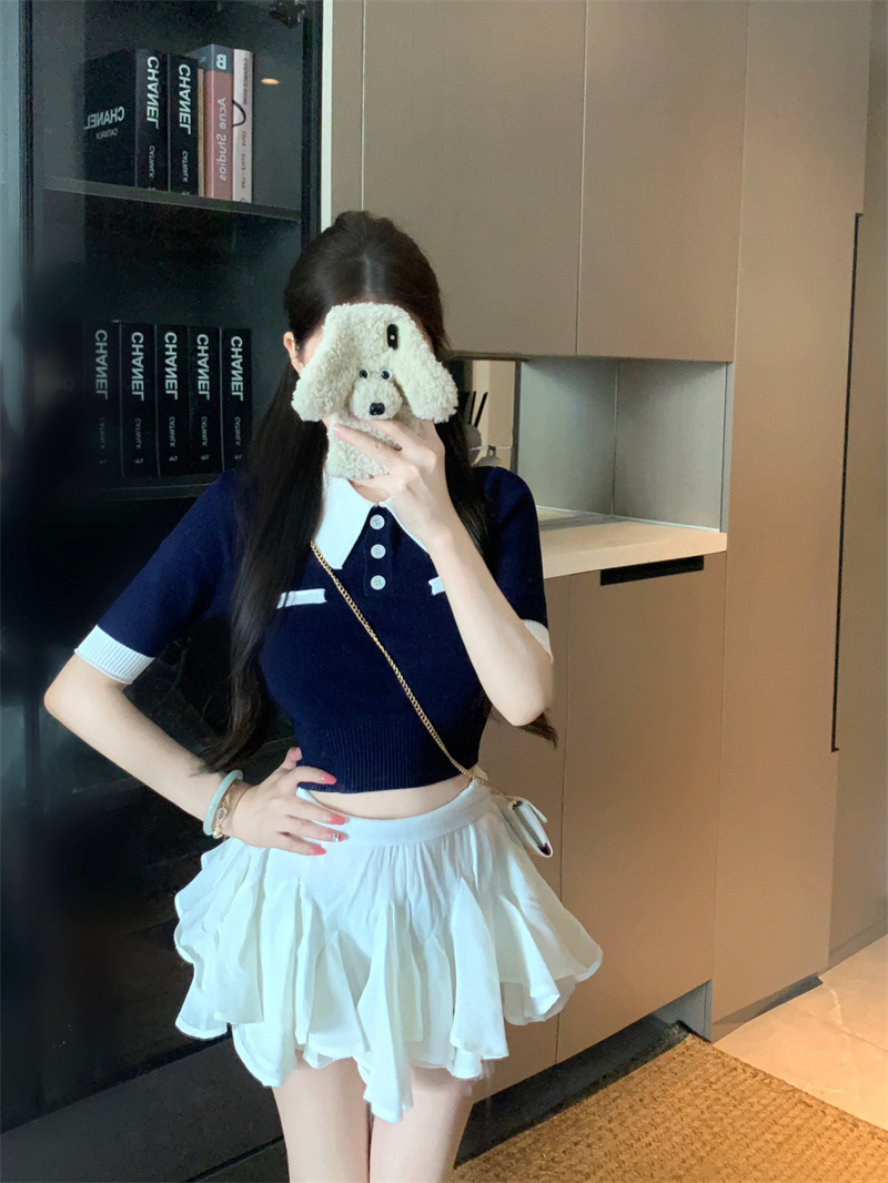 Women's Color Block Knit Short Sleeve Top - Image 2